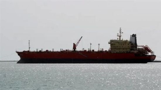 سفينة حاويات ترصد 3 انفجارات على مسافة من ميناء المخا