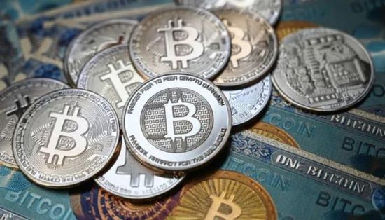 سوق الكريبتو تعود للانخفاض بالتعاملات العالمية