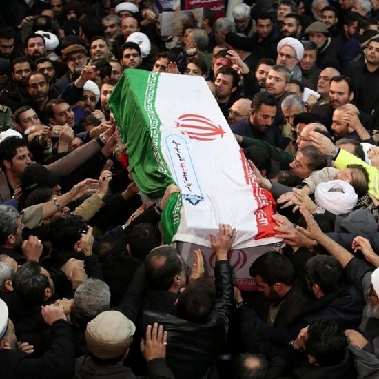 عشرون قتيلا في الانفجارين قرب مرقد قاسم سليماني