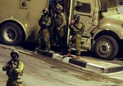 قوات الاحتلال تعتقل 3 فلسطينيين بالضفة الغربية
