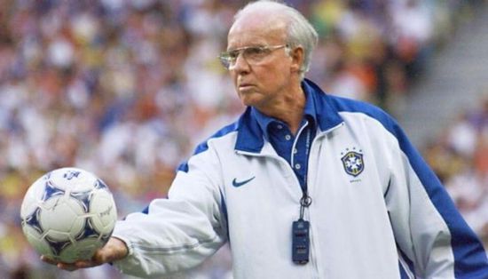 وفاة الأسطورة البرازيلي ماريو زاغالو عن 92 عاما