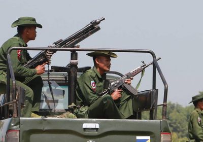 مجموعة إتنية تؤكد السيطرة على بلدة شمال بورما