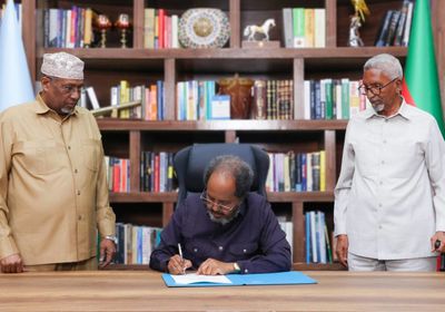 مقديشو توقع قانونًا لإبطال اتفاقية بحرية بين إثيوبيا وأرض الصومال