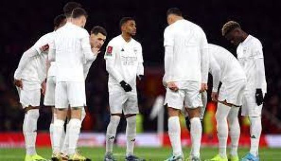 أرسنال يتخلى عن الزي الأحمر بملعبه الإمارات لأول مرة