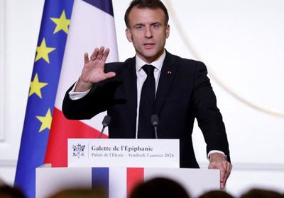 ماكرون يتجه إلى إجراء تعديل حكومي