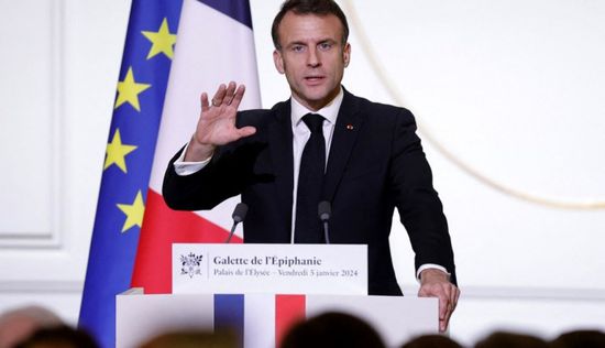 ماكرون يتجه إلى إجراء تعديل حكومي