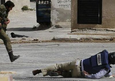 حقوق الإنسان تطالب بتحقيق شامل ومستقل في مقتل جميع الصحفيين بغزة