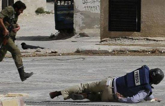 حقوق الإنسان تطالب بتحقيق شامل ومستقل في مقتل جميع الصحفيين بغزة