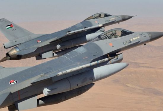 طائرات أردنية تستهدف مهربي المخدرات داخل سوريا