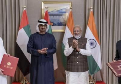 محمد بن زايد ورئيس الوزراء الهندي يشهدان توقيع مذكرات تفاهم مشتركة