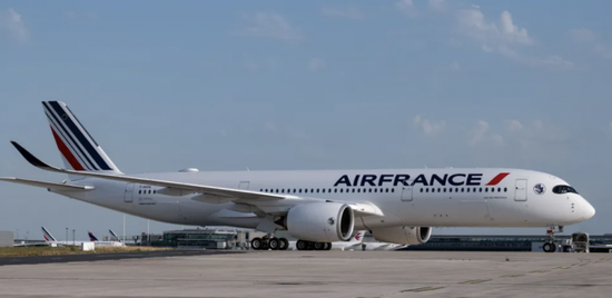 الخطوط الفرنسية تعتزم استئناف رحلاتها لإسرائيل نهاية الشهر الجاري