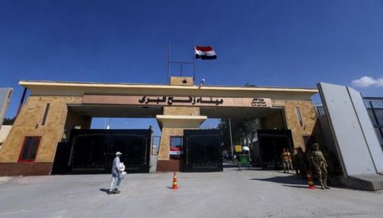 مصر تكشف حقيقة فرض رسوم إضافية على المسافرين عبر معبر رفح