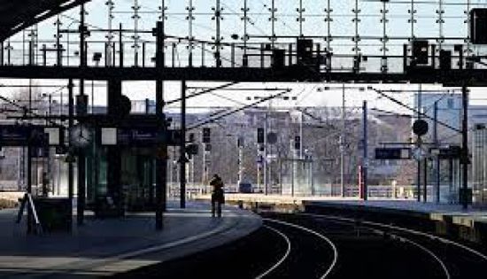 شلل بألمانيا بسبب اضراب العاملين في السكك الحديد