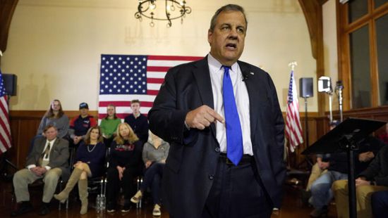 كريس كريستي المناهض لترامب ينسحب من الانتخابات