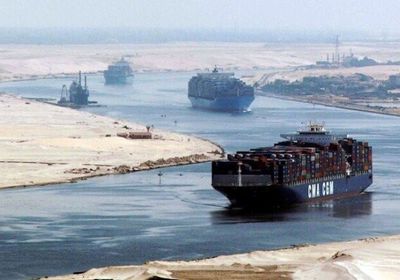 حقيقة تعليق حركة الملاحة بقناة السويس