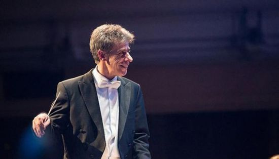 اتهام قائد أوركسترا شهير بارتكاب جرائم جنسية ضد قاصر