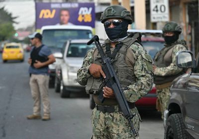 سلطات الإكوادور تتعقب أفراد العصابات