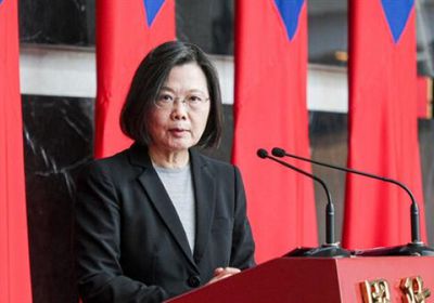 رئيسة تايوان تلتقي وفدا أميركيا
