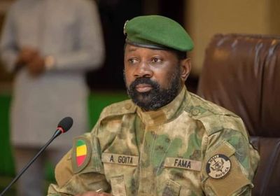 التحقيق مع وزير مالي سابق بتهم فساد