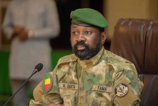 التحقيق مع وزير مالي سابق بتهم فساد