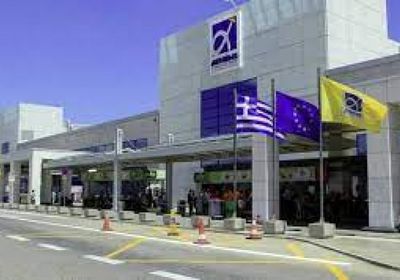 اليونان تستعد لبيع حصة 30% من مطار أثينا