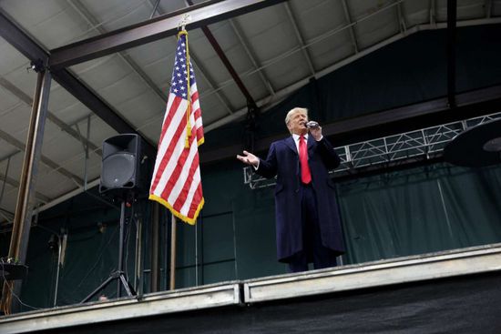 ترامب يفوز بالانتخابات التمهيدية للحزب بولاية أيوا