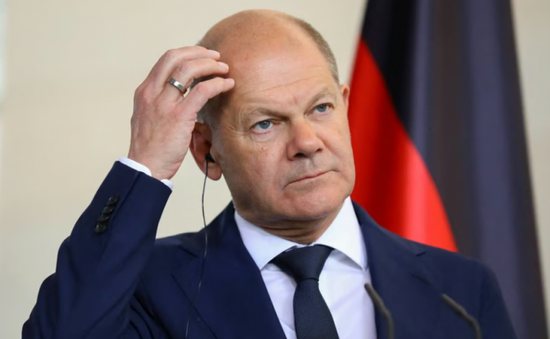 ألمانيا تعتزم تسليم قذائف مدفعية لإسرائيل