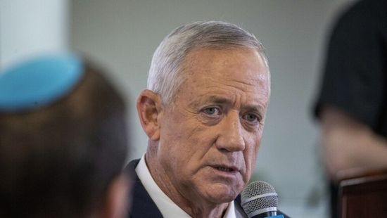 غانتس يدعو نتنياهو للتوقف عن المماطلة في التخطيط للحرب