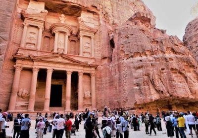 ارتفاع الدخل السياحي بالأردن 27% في 2023