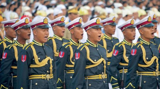 قرابة 300 جندي بورمي فروا إلى الهند