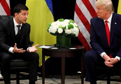 زيلينسكي يدعو ترامب لزيارة كييف.. والكشف عن خطته لإنهاء الصراع في أوكرانيا