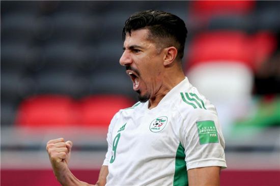 بونجاح يسجل هدفين وينقذ الجزائر من الخسارة أمام بوركينا