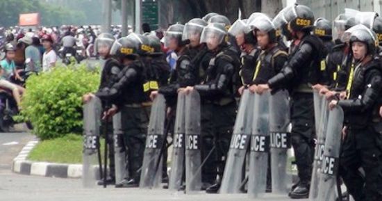 السجن لمئة شخص في فيتنام على خلفية عمليات إطلاق نار