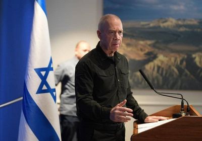 صحيفة إسرائيلية: وزير الدفاع الإسرائيلي حاول اقتحام مكتب نتنياهو