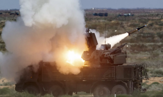 الدفاع الروسية: تدمير صاروخ أوكراني بالقرب من جزيرة القرم