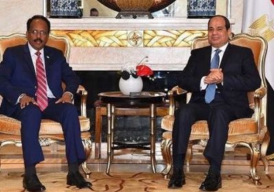 الرئيس السيسي يبحث مع نظيره الصومالي تعزيز العلاقات