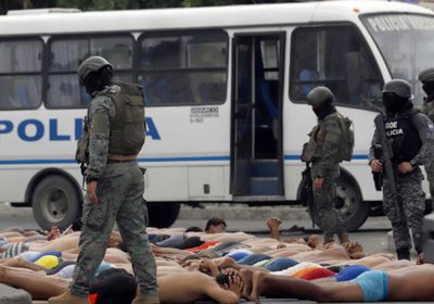 اعتقال 68 شخصًا حاولوا السيطرة على مستشفى بالإكوادور
