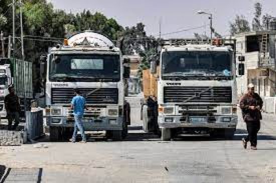 البيت الأبيض: إسرائيل تسمح بشحن الدقيق لغزة عبر "أسدود"