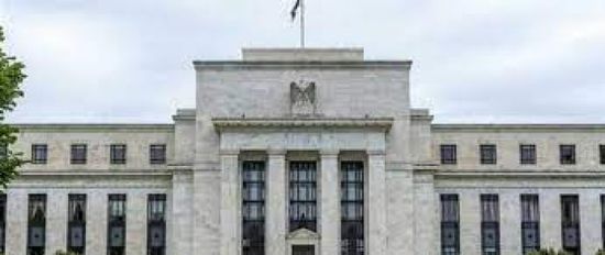 بنوك أمريكية تتوقع انخفاض دخل الفوائد في 2024