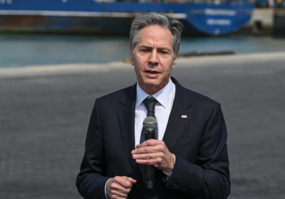 وزير الخارجية الأمريكي يلتقي رئيسي نيجيريا وساحل العاج