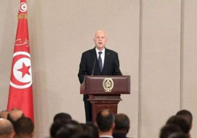 بينهم وزيرتان للاقتصاد والصناعة.. رئيس تونس يعين 3 وزراء جدد