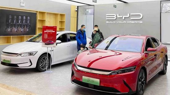 "بي واي دي" تتصدر مبيعات السيارات في الصين