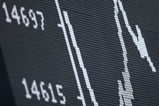 بورصة باكستان تنهي التعاملات على انخفاض 0.75%