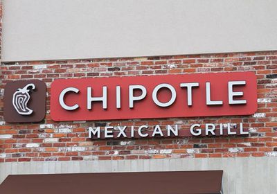 "شيبوتل" الأمريكية تسعى لتوظيف 19 ألف عامل موسمي