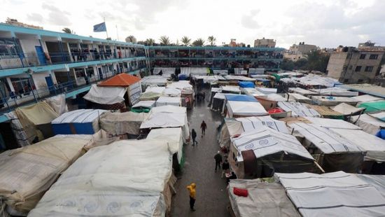 بعد إيطاليا.. بريطانيا تعلق مساعداتها للأونروا