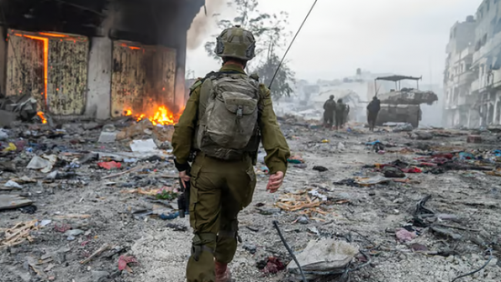 الجيش الإسرائيلي يحذر من عودة حماس لمناطق انسحابه