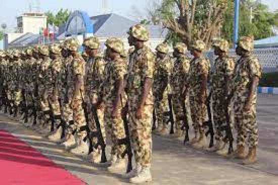 الجو النيجيري يعلن مسؤوليته عن قصف قتل العشرات