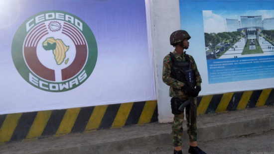 بعد انسحاب مالي وبوركينا والنيجر.. "إكواس": مستعدون لـ"حل تفاوضي"