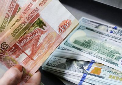 صعود سعر الدولار مقابل الروبل الروسي اليوم