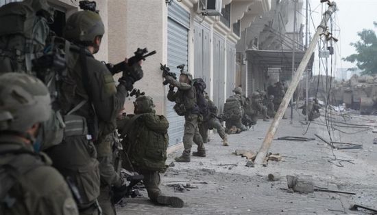في مخابئهم.. الجيش الإسرائيلي: نركز عملياتنا على خانيونس